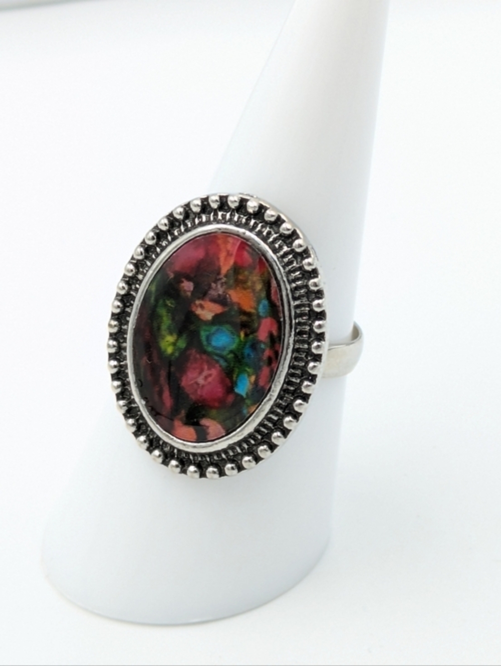 5/25$  Colourful silver tone statement costume ring